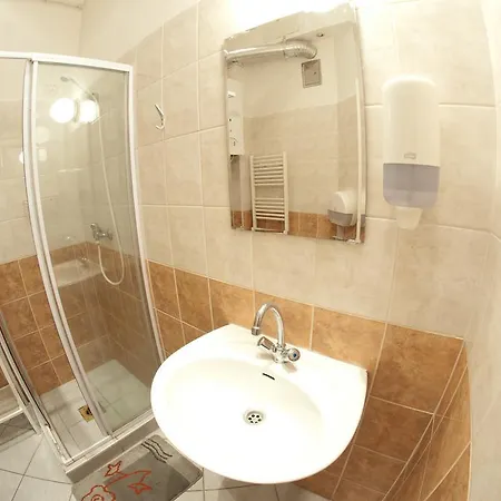 11th Hour Cinema Hostel